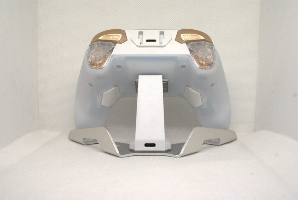 GameSir Cyclone 2 - On dock, back