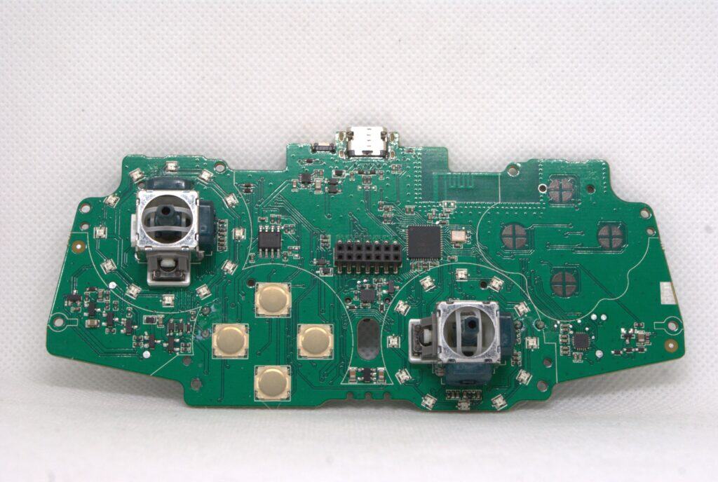 8BitDo Ultimate 2 - PCB front