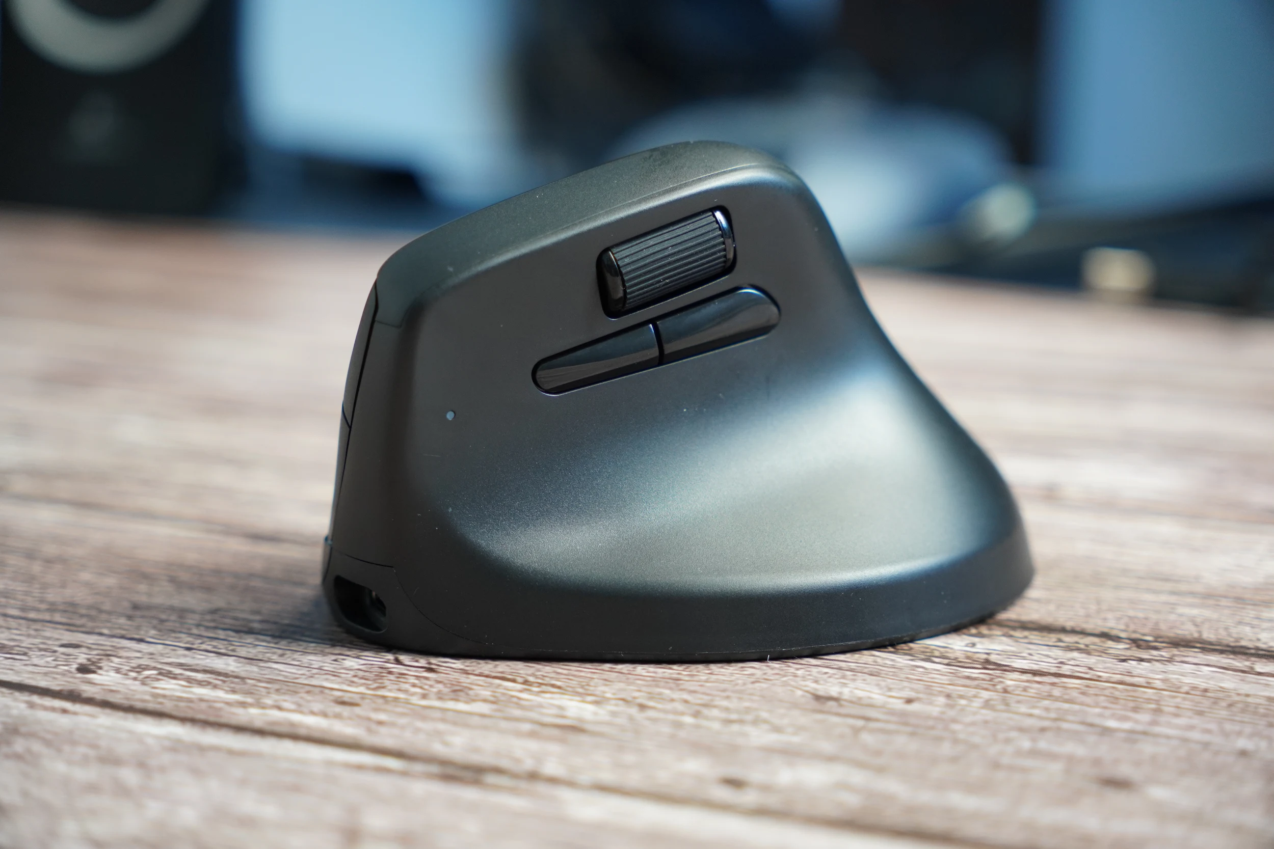 Keychron M5 vertical 3
