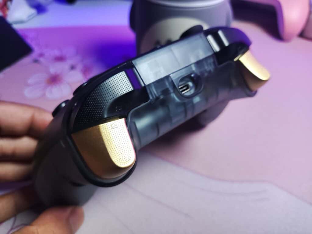 SHOULDER BUTTONS & TRIGGERS