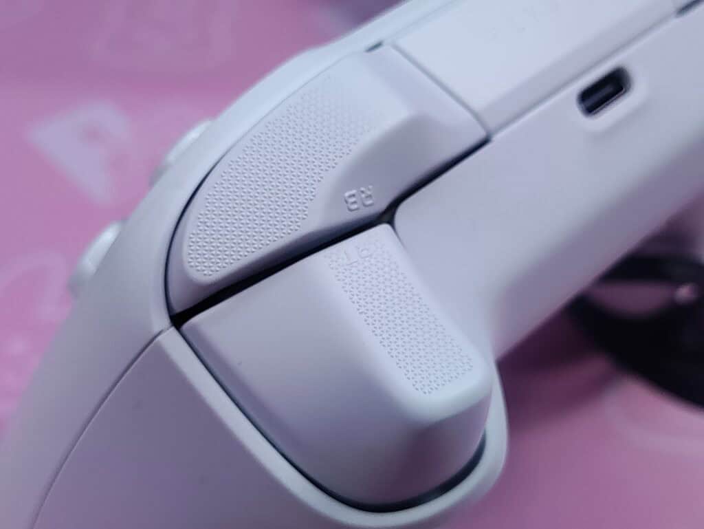 shoulder bumper buttons
