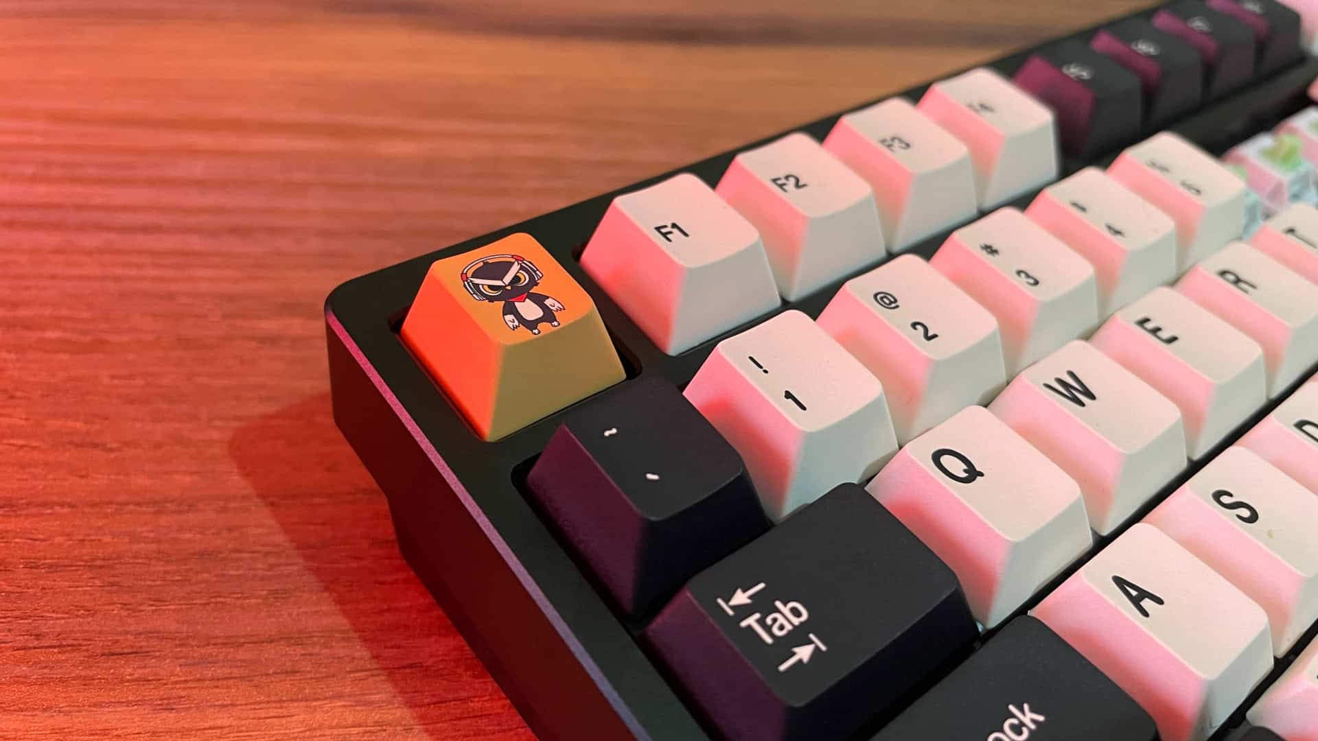 Close-up of the KiiBOOM Moonshadow V2 keycaps