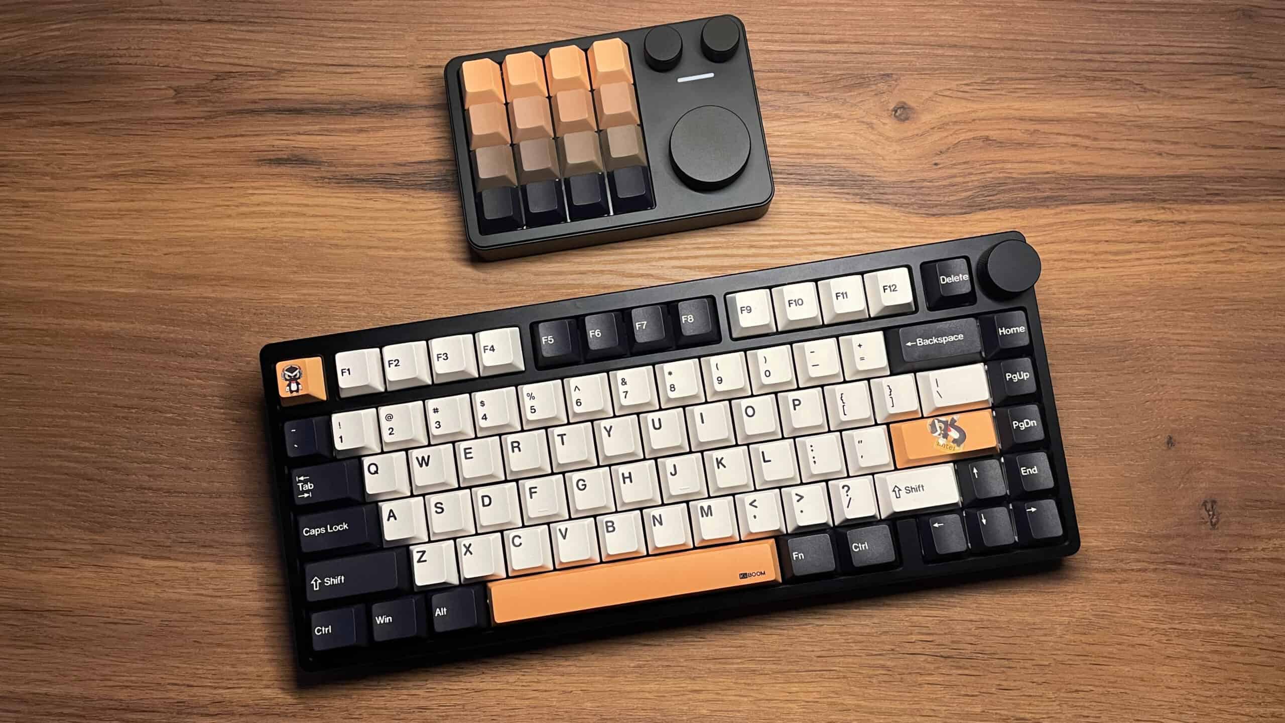 KiiBOOM Cybrix 16 macropad paired with a Moonshadow V2 keyboard on a desk.