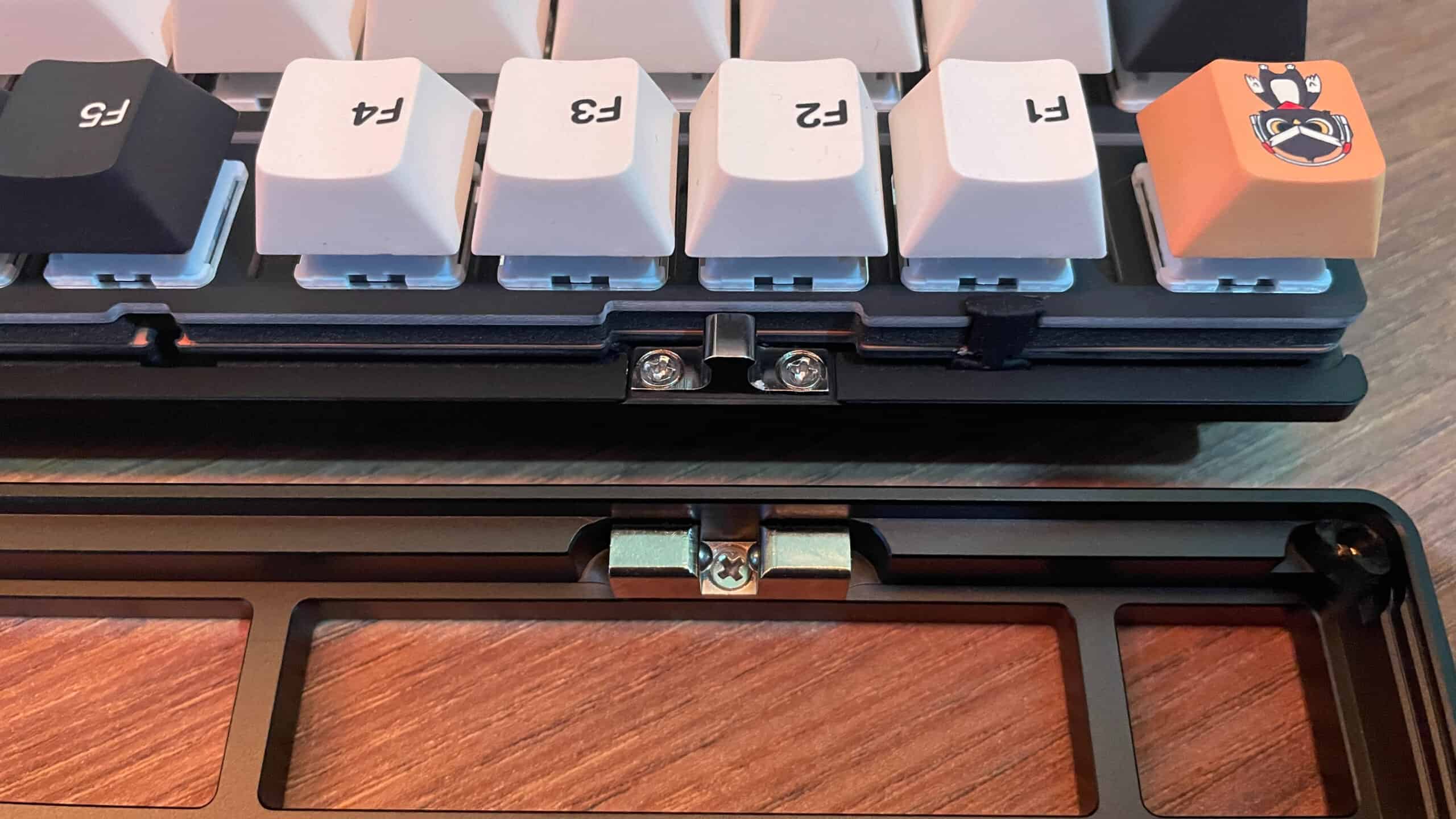 Ball-catch system detail on KiiBOOM Moonshadow V2 keyboard