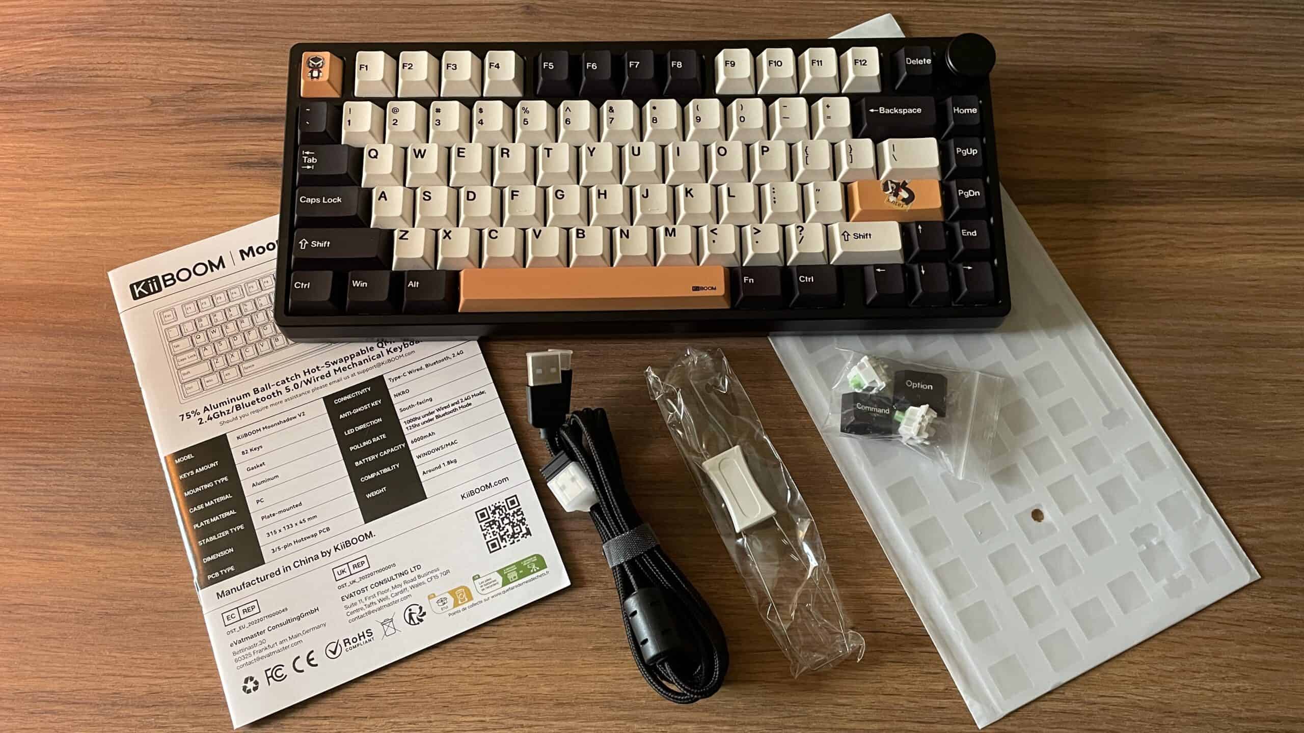 KiiBOOM Moonshadow V2 box contents and included accessories.