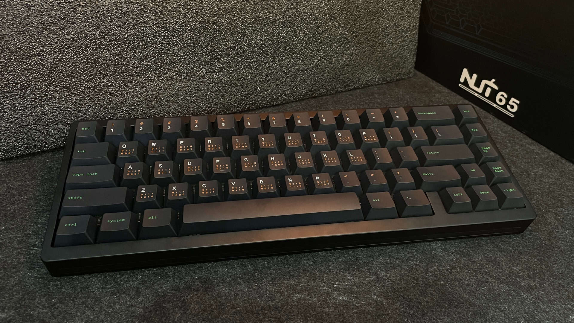 Mechanical keyboard with the light bar turned off.