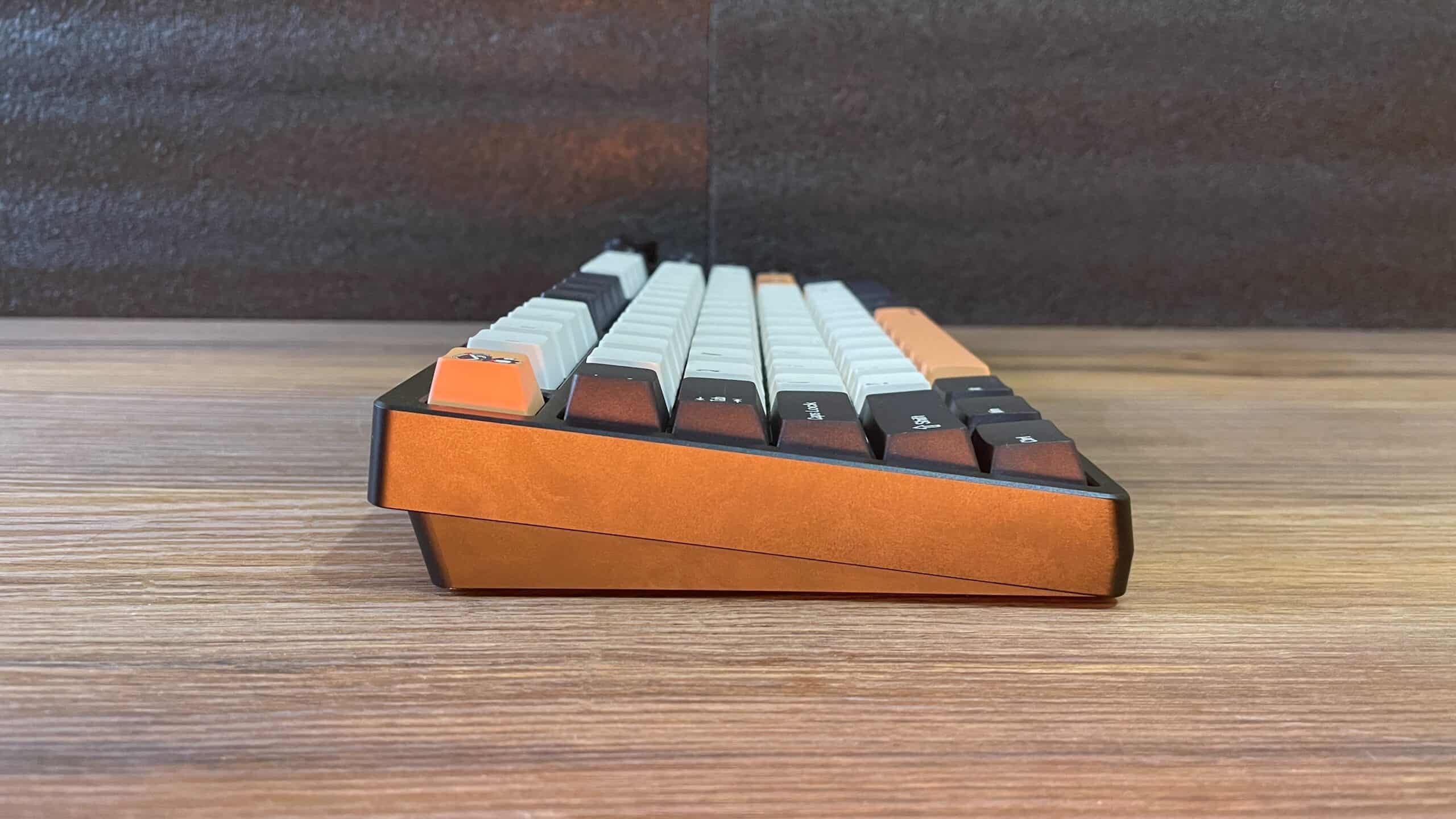 KiiBOOM Moonshadow V2 side view showing keyboard profile.