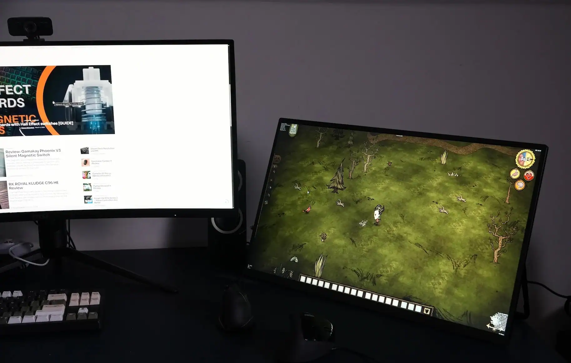 UPerfect UMax 27 Switches and MSI ultrawide dual monitor desk setup