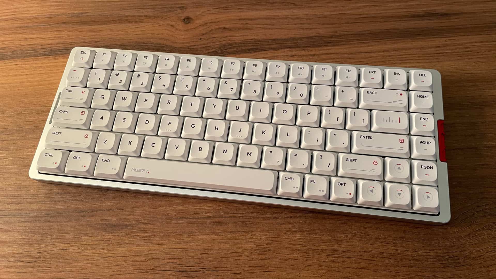 Top view of the IQUNIX MQ80 mechanical keyboard highlighting the overall keycap design, shape, and finish.