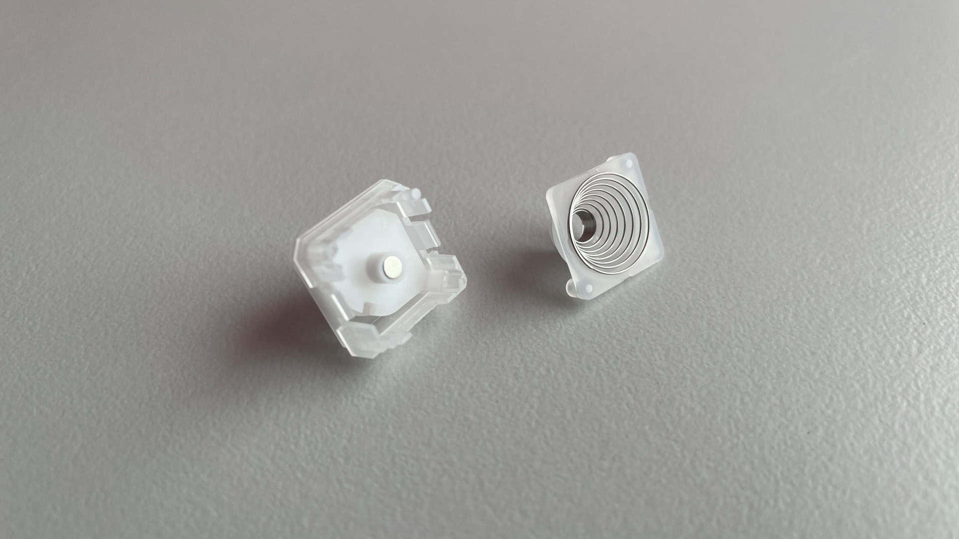 XVX Whisper Switch Review – Silent. Tactile. Magnetic!? You Have