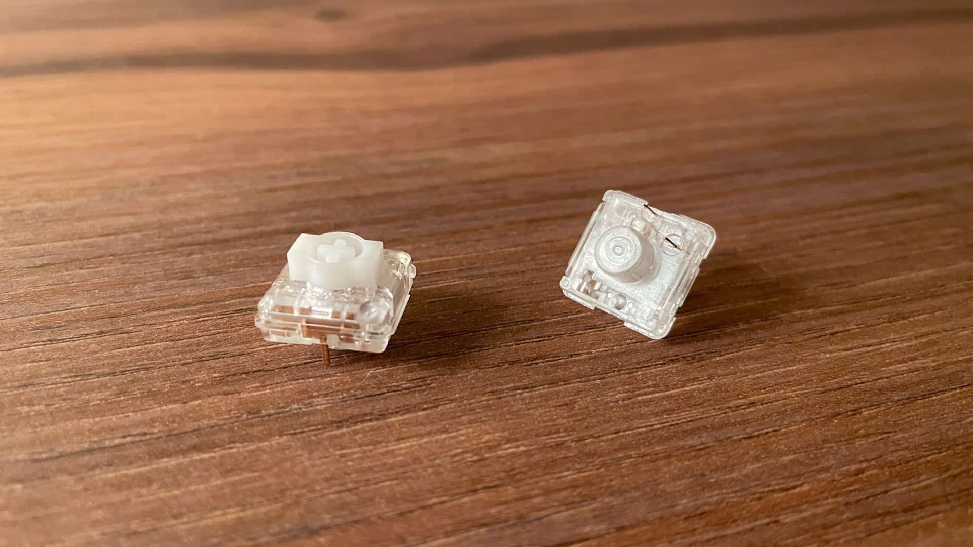Close-up view of Jerrzi Air mechanical switches featured in the XVX L75 Air low-profile keyboard.