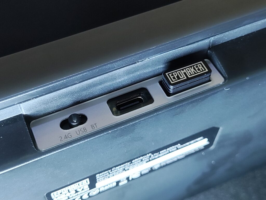 1000598994
