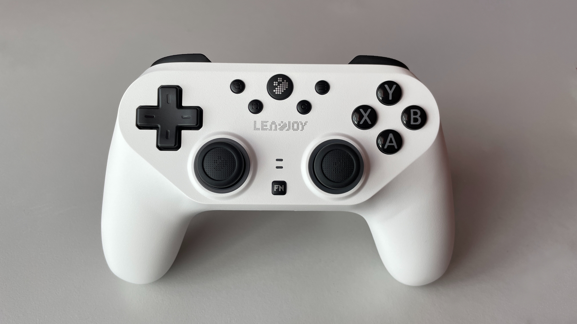 Leadjoy Saber Plus Review – $60 Symmetrical Controller with JS13 Pro TMR Sticks 6 Leadjoy Saber Plus wireless controller shown from the front.