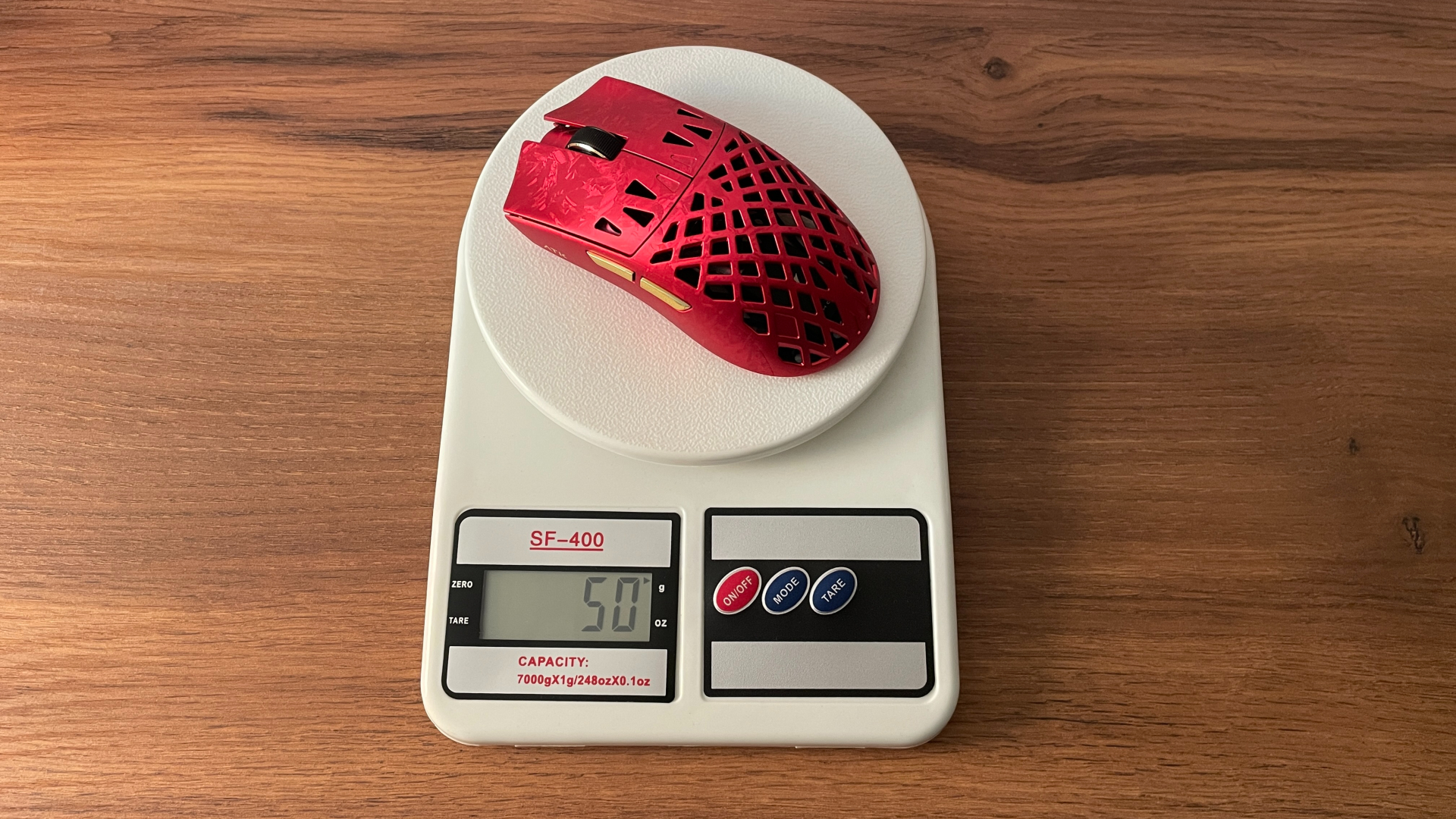 ATK Ghost Review – A Distinctive Take on the Lightweight Carbon Fiber Gaming Mouse 10 ATK Ghost gaming mouse weighing 50 grams.