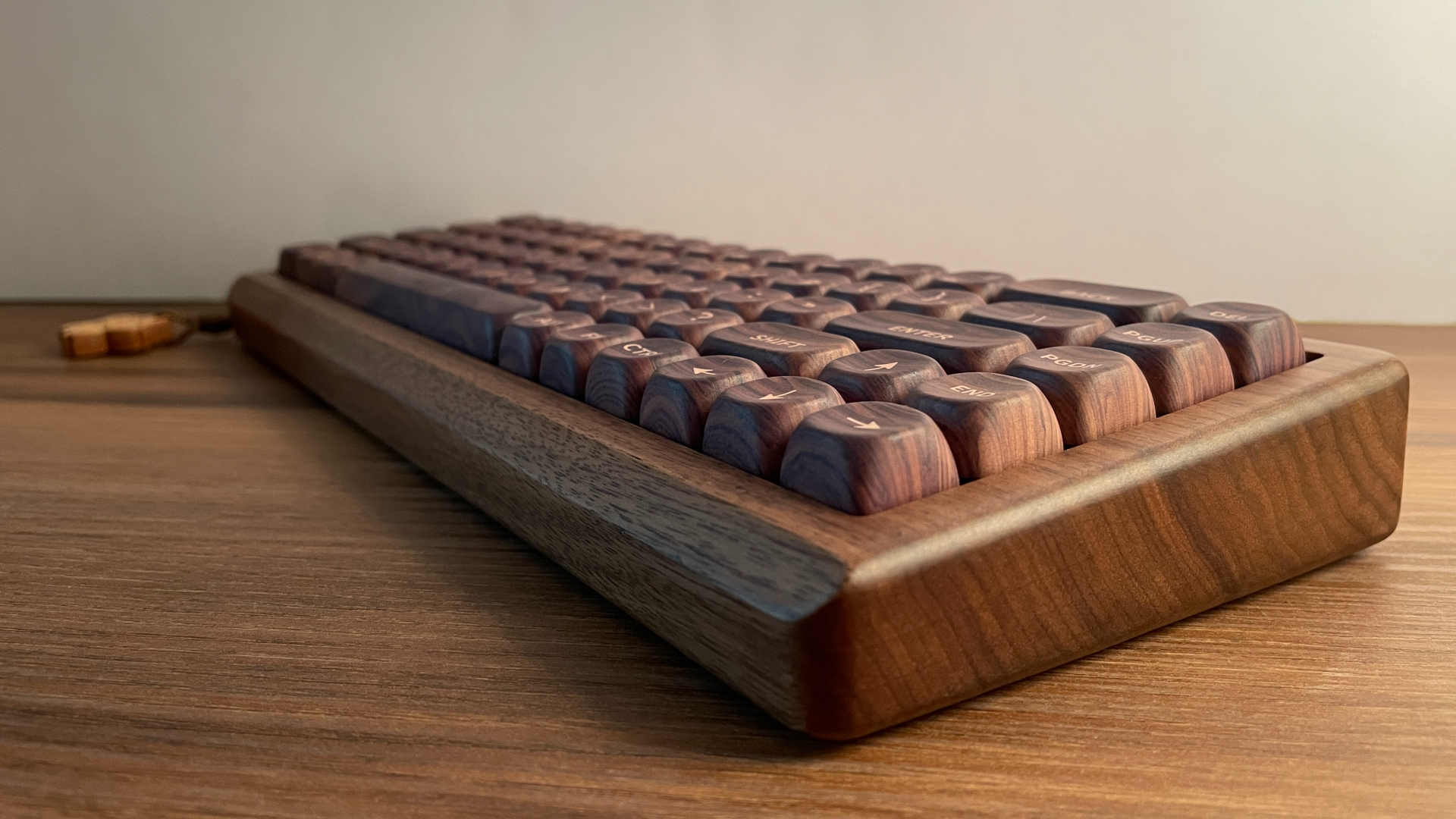 XVX MU68 Review – Solid Walnut, VIA, and Plenty of Character