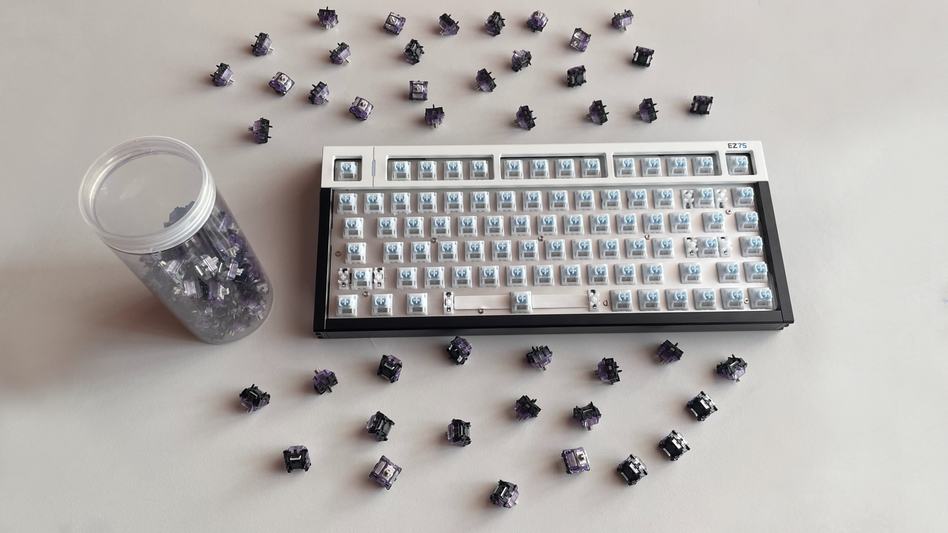 XVX Ceramic Keycaps Review: Year of the Horse Keycap Set 20 IQUNIX EZ75 keyboard prepared for a switch swap.
