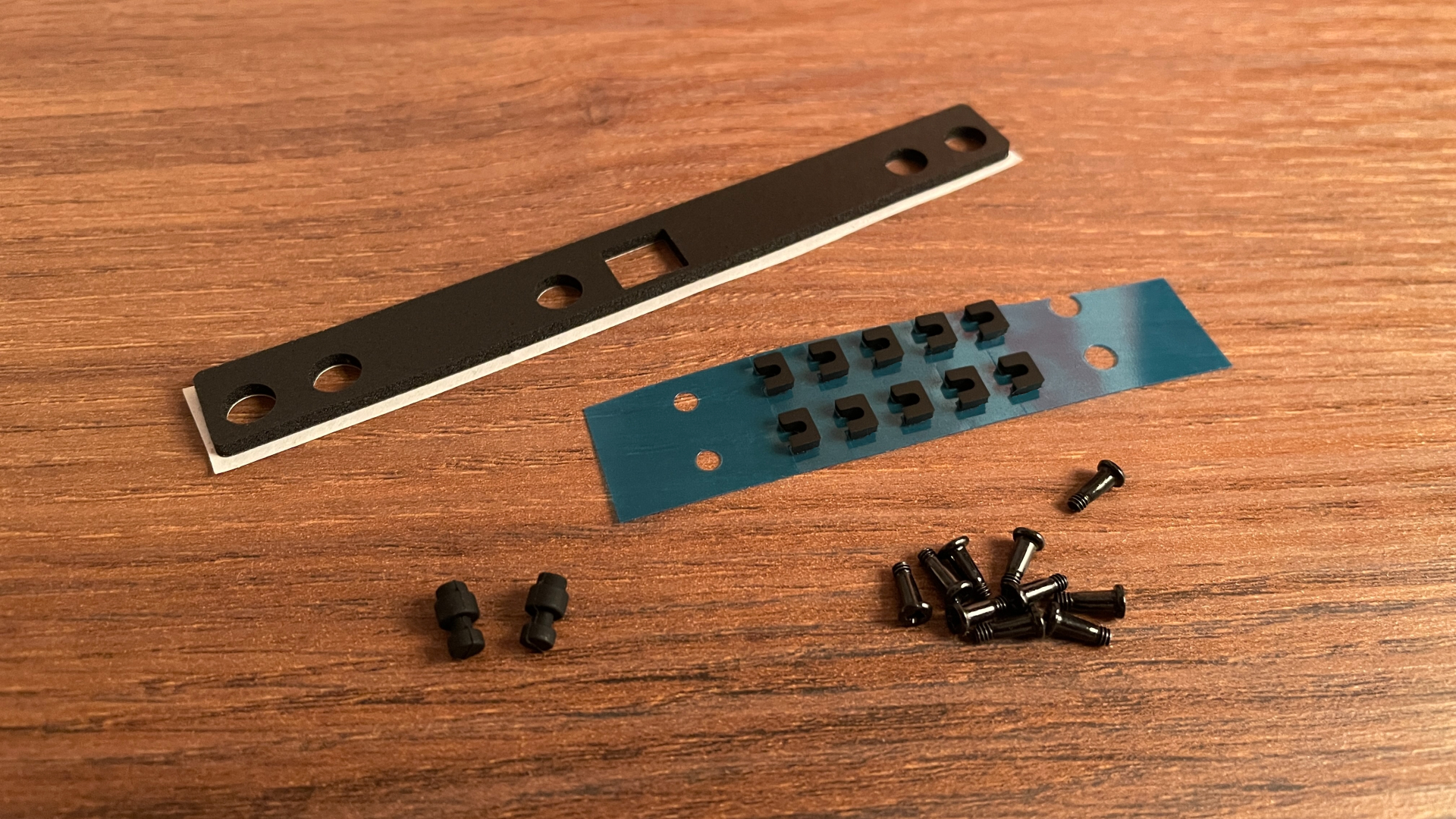 ATK RS7 V2 Ultra Review – A 75% Hall Effect Keyboard With A Twist 7 Top-mount screws, silicone spacers, spare gaskets, and a foam pad for the spacebar.