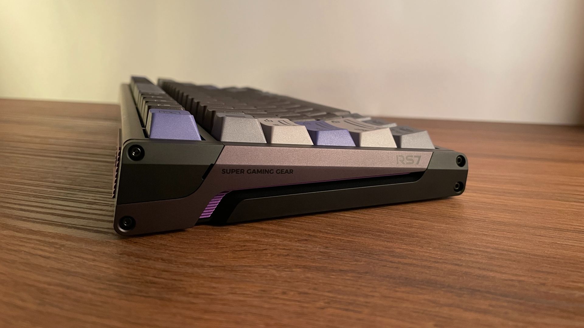 ATK RS7 V2 Ultra Review – A 75% Hall Effect Keyboard With A Twist 10 Side view of the ATK RS7 V2 Ultra keyboard, showing the model name on the aluminum panel.