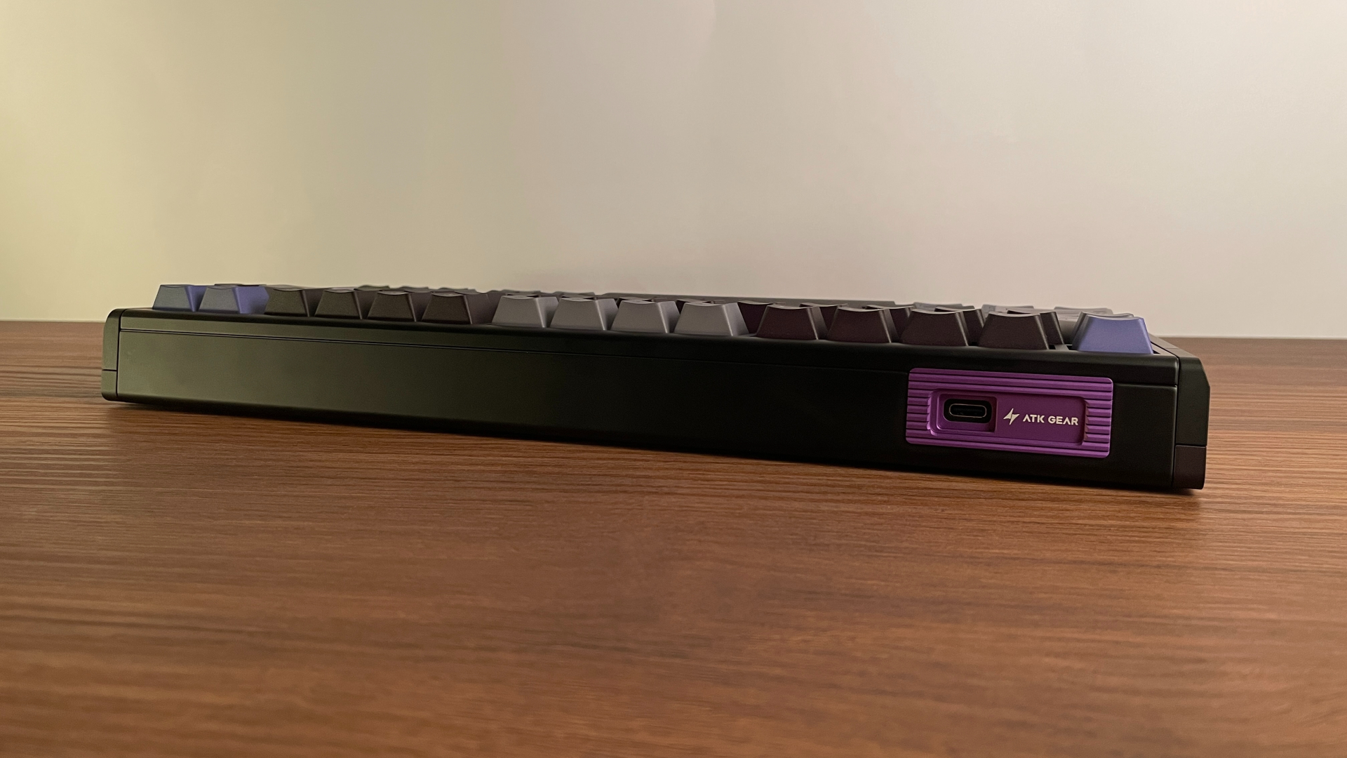 ATK RS7 V2 Ultra Review – A 75% Hall Effect Keyboard With A Twist 12 Rear view of the ATK RS7 V2 Ultra keyboard, showing the USB-C port.