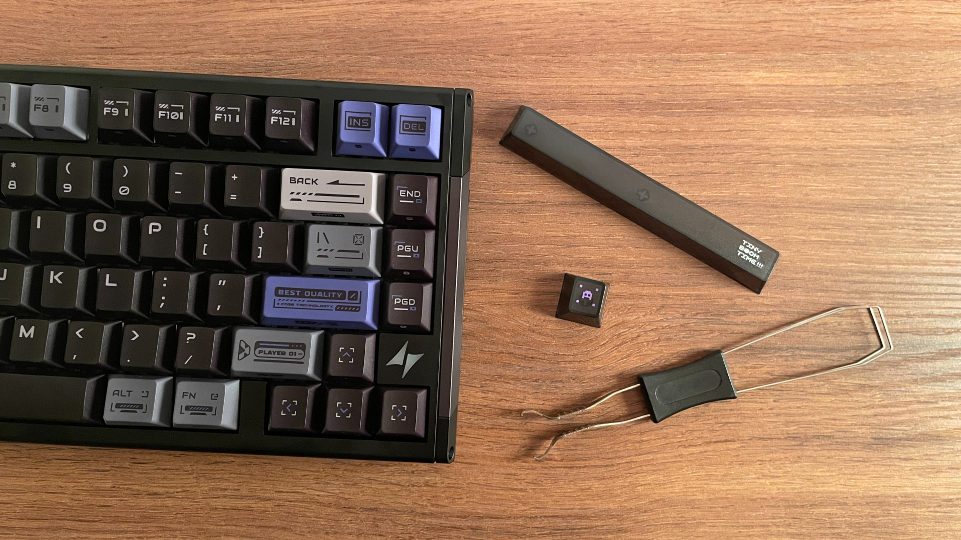 ATK RS7 V2 Ultra Review – A 75% Hall Effect Keyboard With A Twist 37 The ATK RS7 V2 Ultra keyboard with its 75% layout and aluminum case.