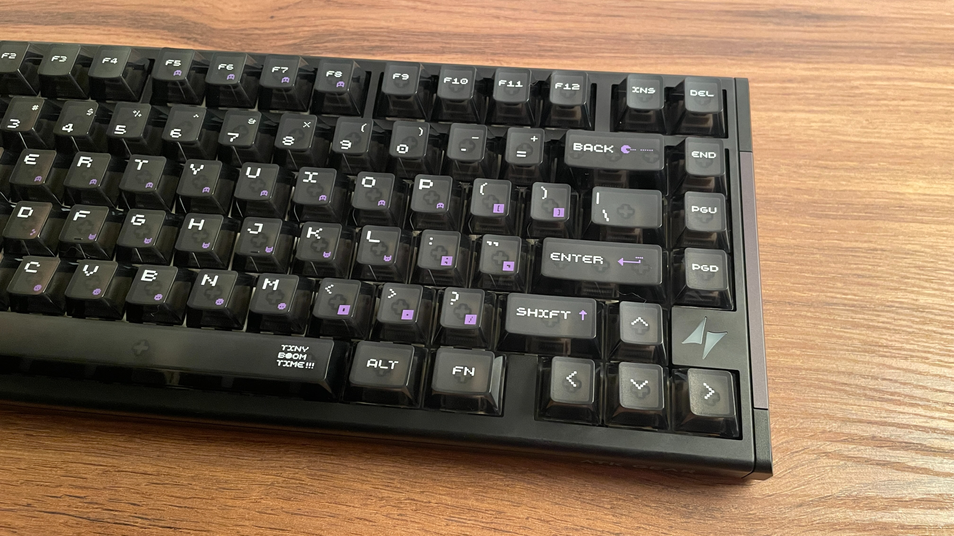 ATK RS7 V2 Ultra Review – A 75% Hall Effect Keyboard With A Twist 30 The ATK RS7 V2 Ultra fitted with the included PC keycap set.